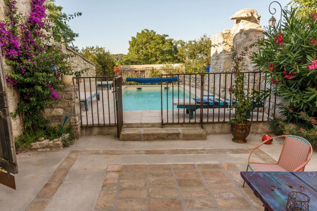 Mas Des Carnassoles Bed & Breakfast Exterior photo